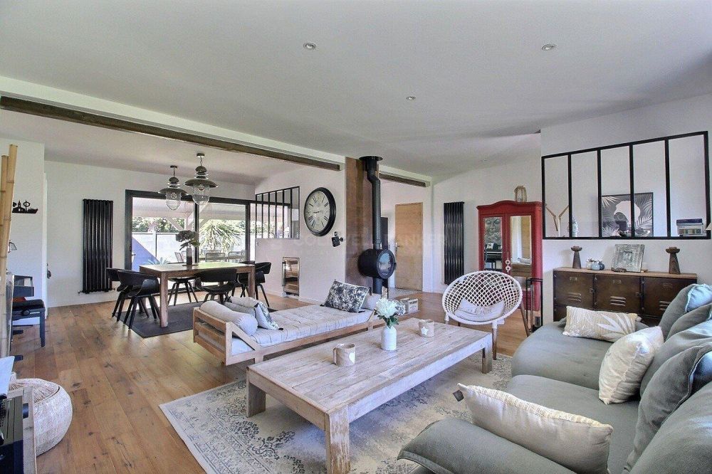 Villa rénovée avec piscine et dépendance - Andernos-les-Bains