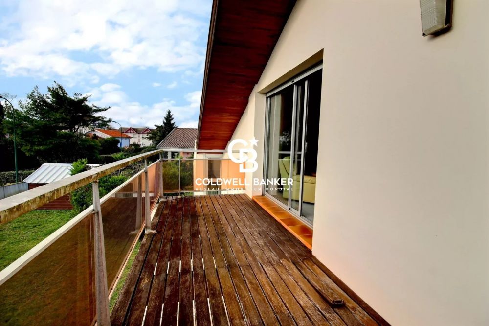 Maison avec grand terrain et dépendance à vendre à Gujan-Mestras