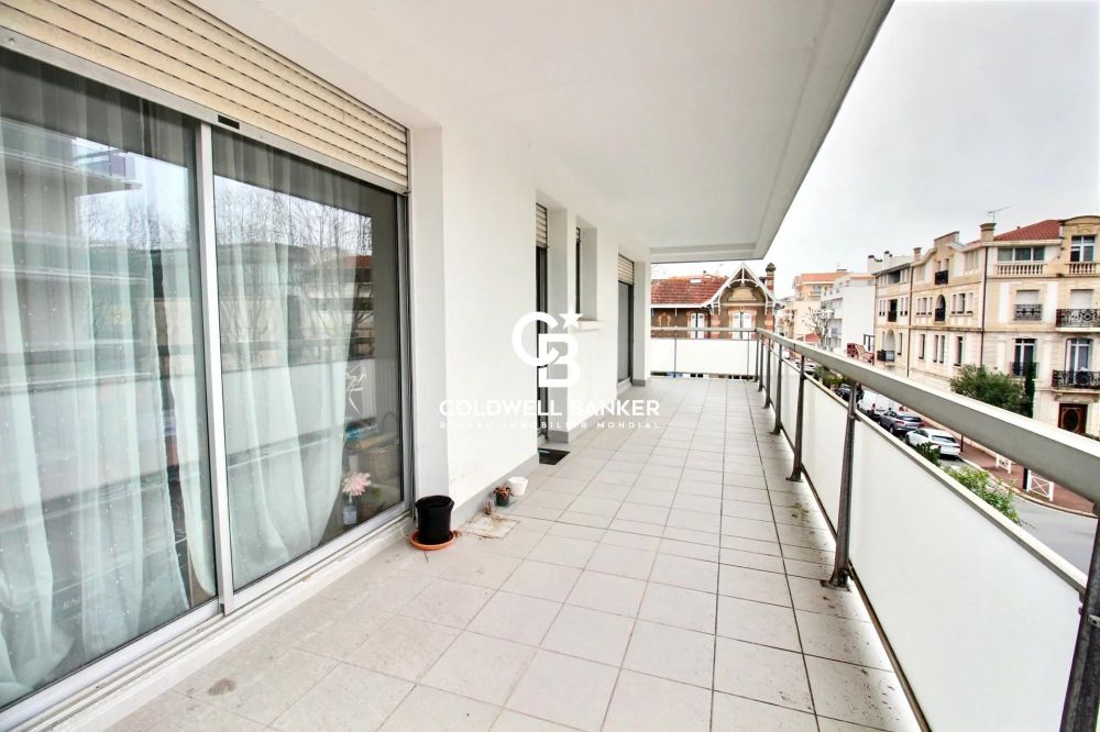 Appartement à vendre Arcachon Centre - T3 lumineux avec double terrasse, parking et ascenseur