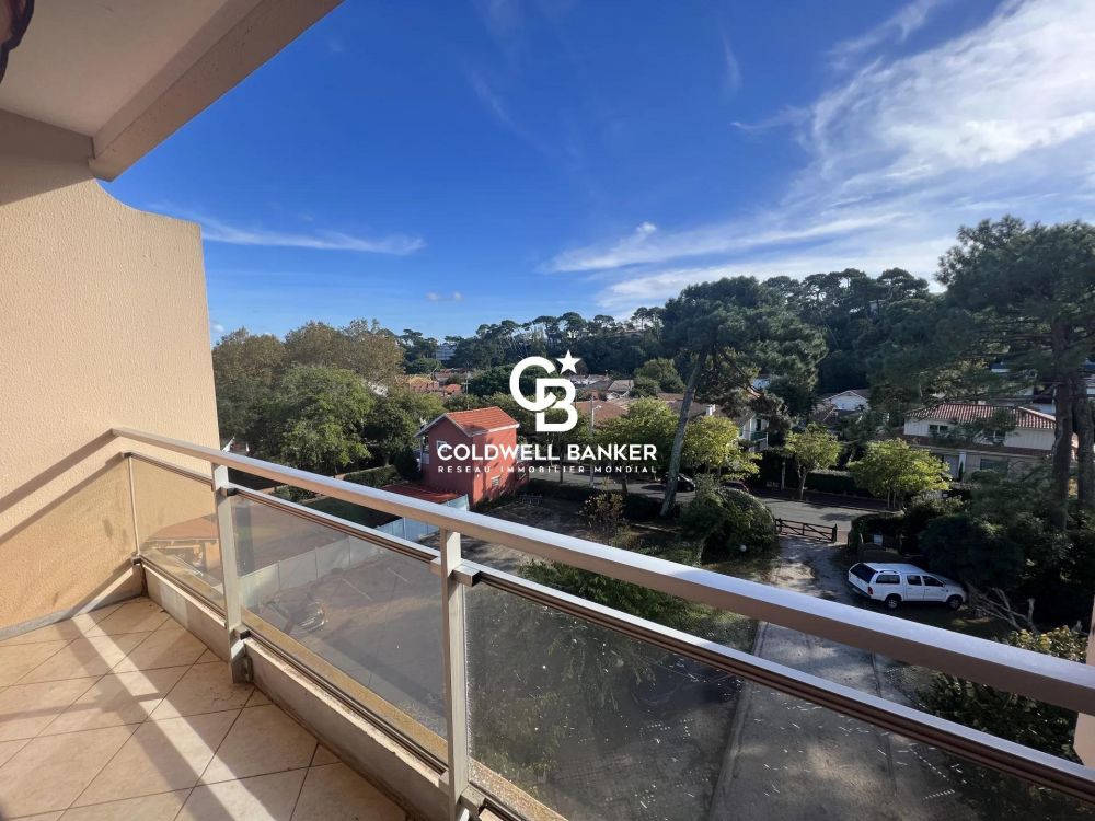 Appartement à vendre à Arcachon – dernier étage avec terrasses, 3 chambres et accès plage à 50 m