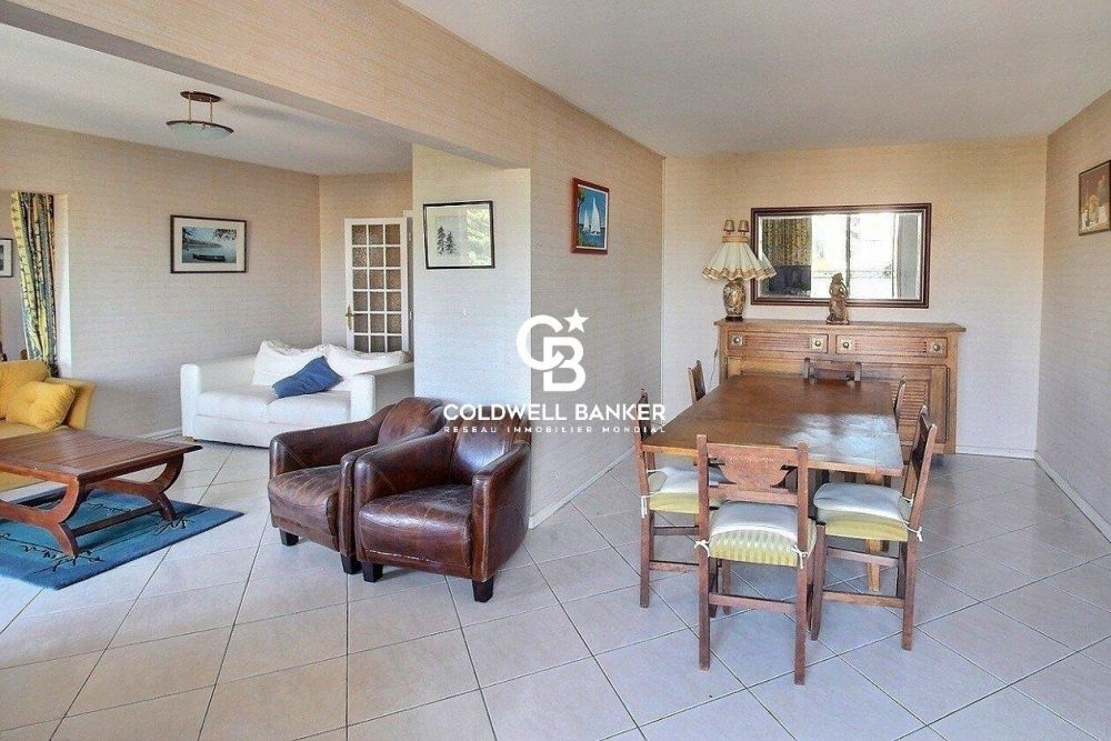 Appartement à vendre à Arcachon Pereire – dernier étage, 3 chambres, terrasses et accès plage à 50m