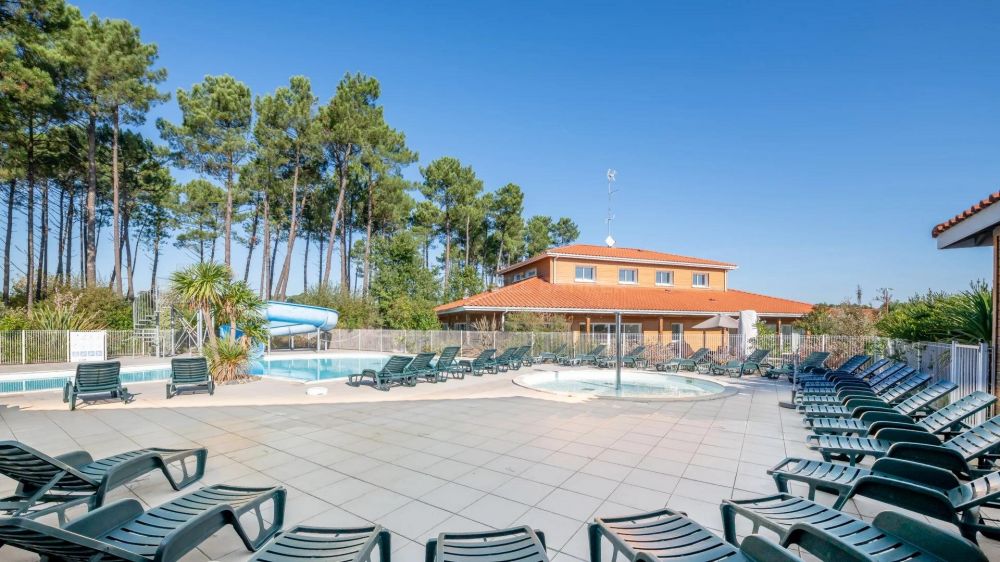 Villa dans résidence de tourisme - Parentis-en-Born Landes
