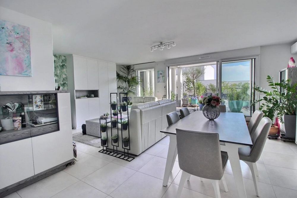 Appartement à vendre au Bouscat - avec terrasse 70 m², parking, proche tram D