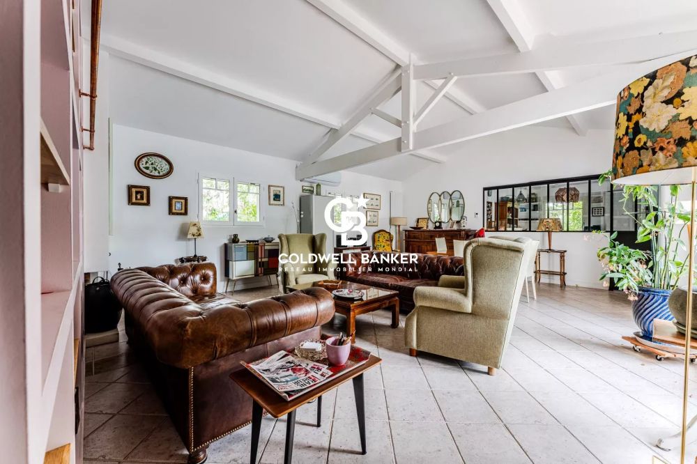 Maison à vendre à Arcachon Abatilles - 4 chambres et grande piscine