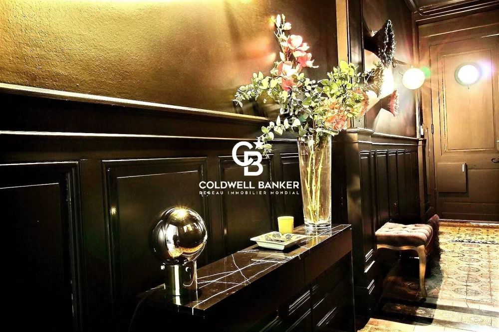 Hotel particulier rénové avec jardin à vendre Bordeaux Jardin public