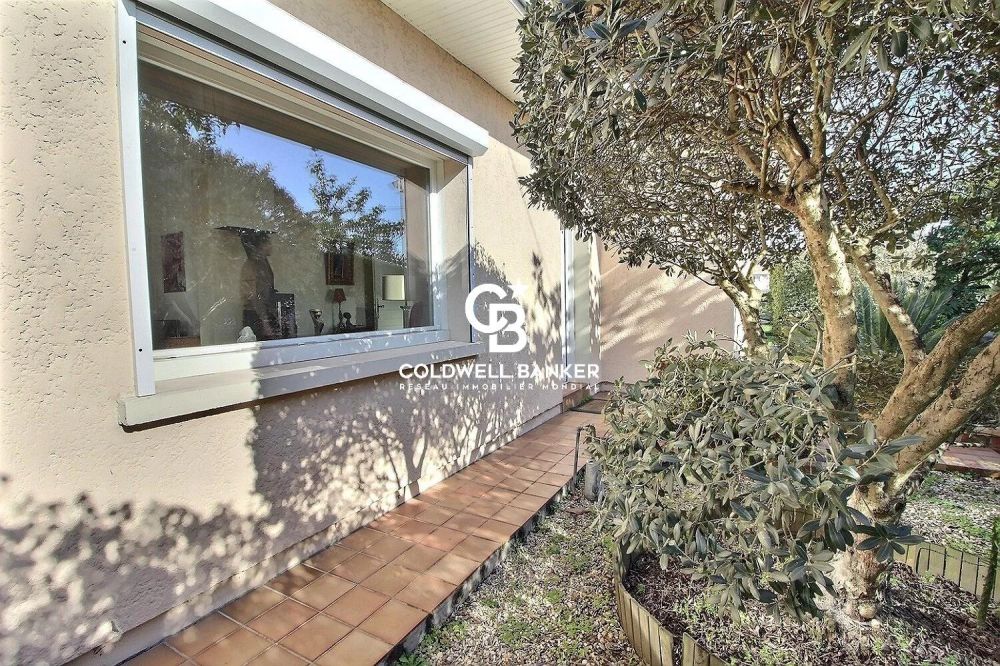 Maison familiale avec terrasse en bois et jardin - Le Bouscat