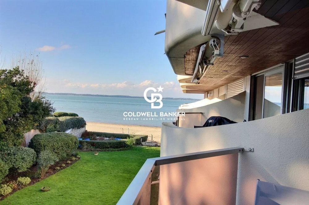 Appartement à vendre à Arcachon – t2 avec terrasse vue bassin en première ligne quartier Pereire