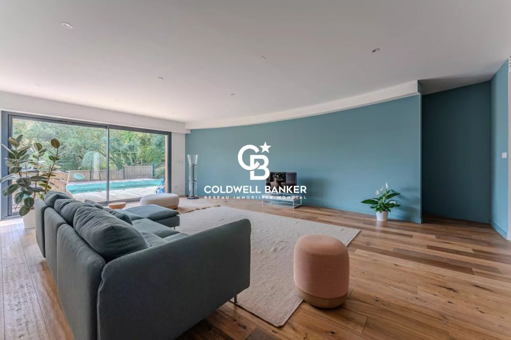 Propriété comprenant 2 villas à proximité de la plage Pereire à Arcachon