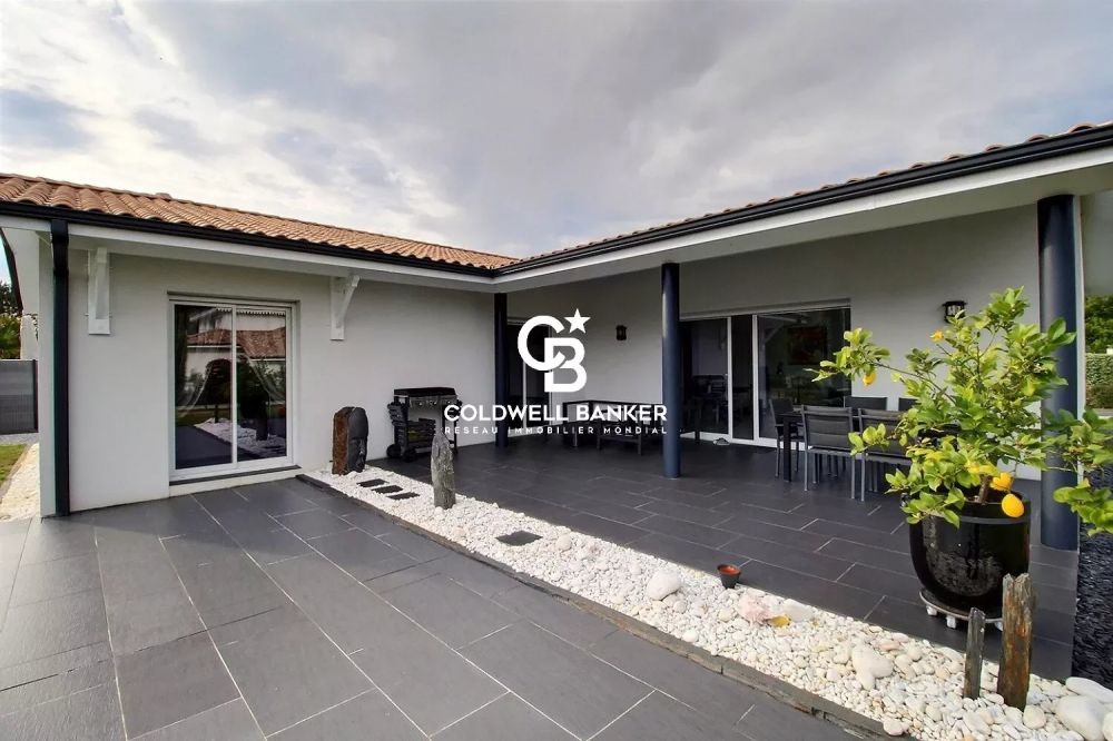 Villa contemporaine de plain-pied - Cassy Lanton