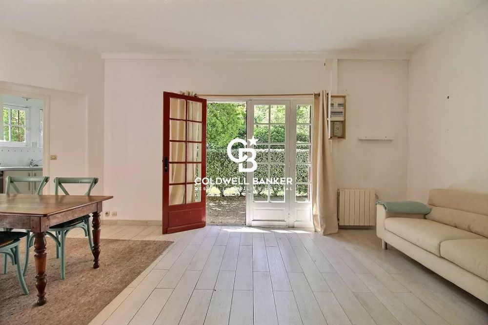 Appartement à vendre à Pyla-sur-Mer – 3 pièces lumineux avec jardin, terrasses et parkings à 100 m de la plage