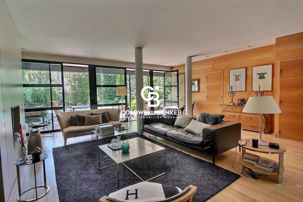 Maison style contemporaine avec terrasse et piscine - Le Bouscat