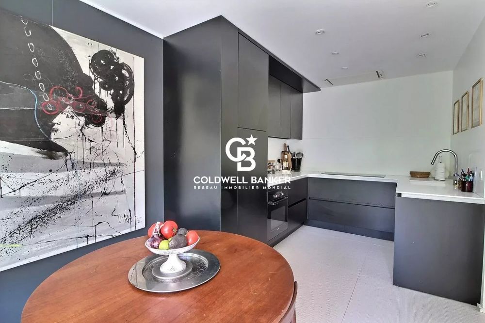 Maison style contemporaine avec terrasse et piscine - Le Bouscat