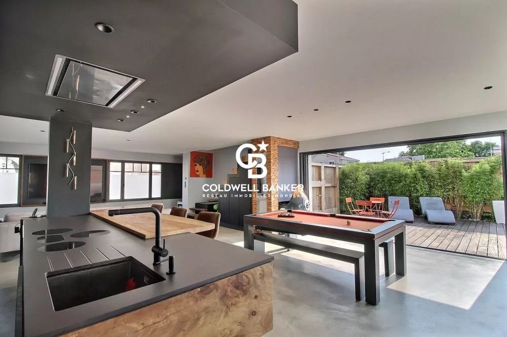 Maison à vendre à Arcachon – villa contemporaine à l’Aiguillon, 4 chambres, piscine et terrasse sans vis-à-vis