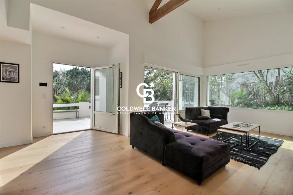 Maison à vendre à Arcachon Pereire – rénovée, 4 chambres, piscine et plage à pied