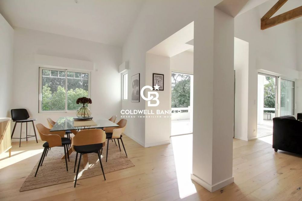 Maison à vendre à Arcachon Pereire – rénovée, 4 chambres, piscine et plage à pied