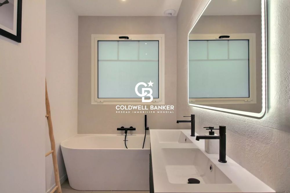 Maison à vendre à Arcachon Pereire – rénovée, 4 chambres, piscine et plage à pied