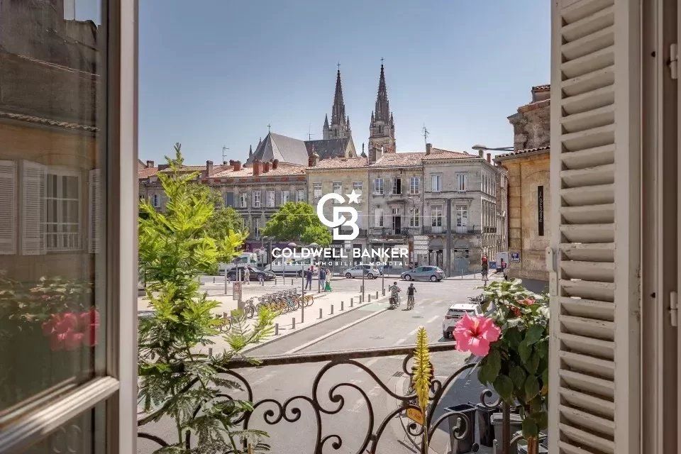 Appartement de charme 3 chambres à vendre quartier des Chartrons / Jardin Public Bordeaux