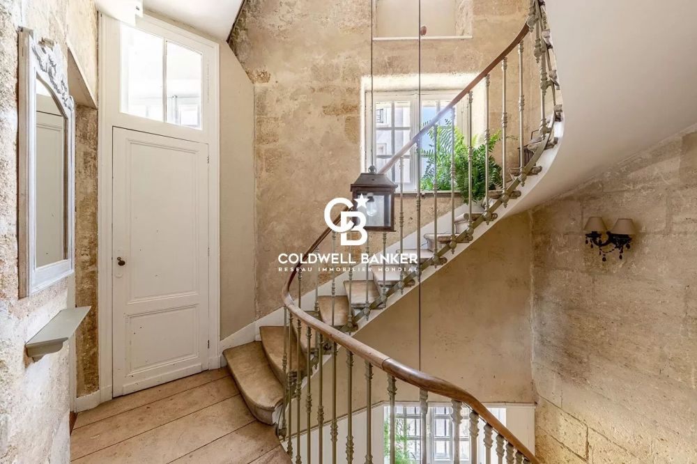 Appartement de charme 3 chambres à vendre quartier des Chartrons / Jardin Public Bordeaux