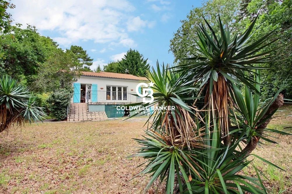 Maison à vendre à Pyla-sur-Mer – 180 m² à rénover, terrain de 1000 m², vue forêt proche Cercle de Voile