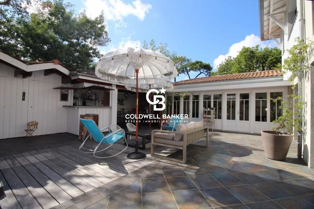 Villa d'exception à vendre proche cercle de voile Pyla sur Mer