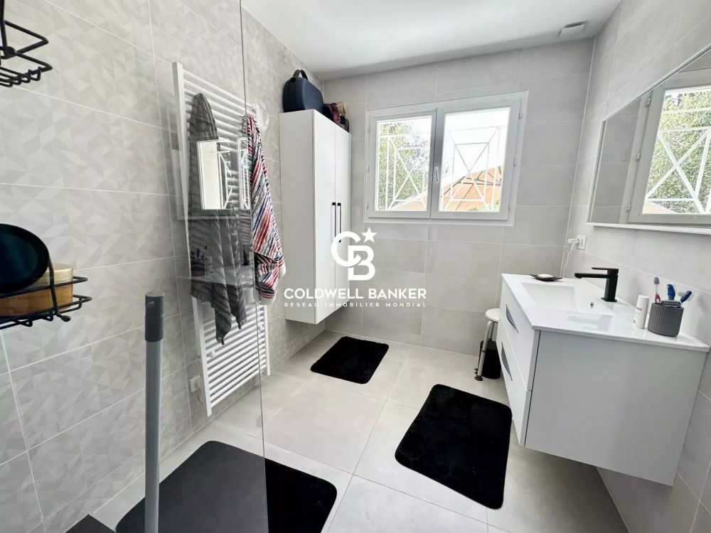 Villa récente au calme à vendre La Teste-de-Buch