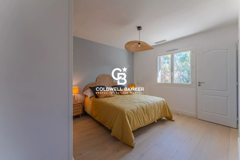 Villa rénovée à vendre à Pyla sur Mer - vue bassin, 5 chambres, piscine