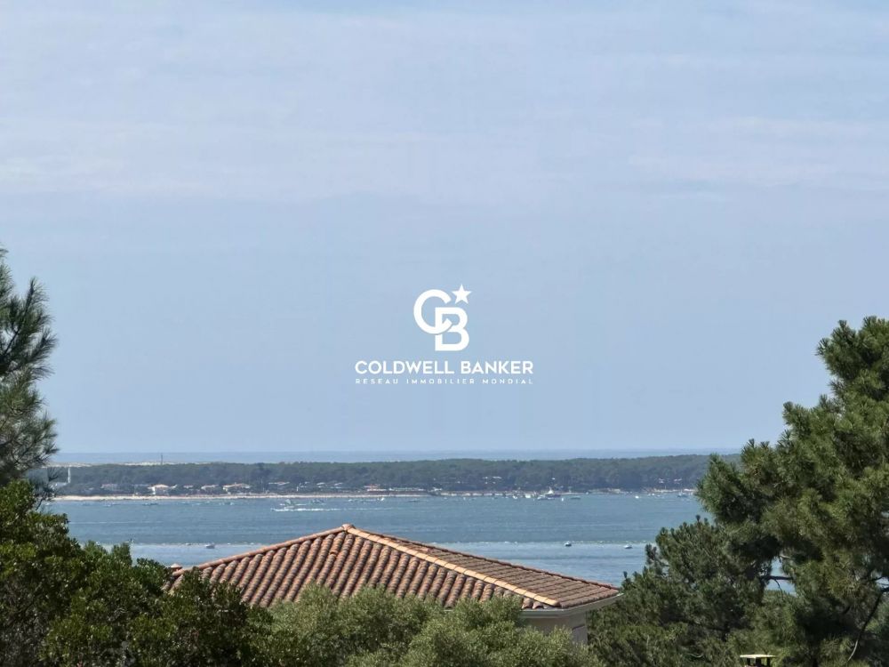 Villa rénovée à vendre à Pyla sur Mer - vue bassin, 5 chambres, piscine