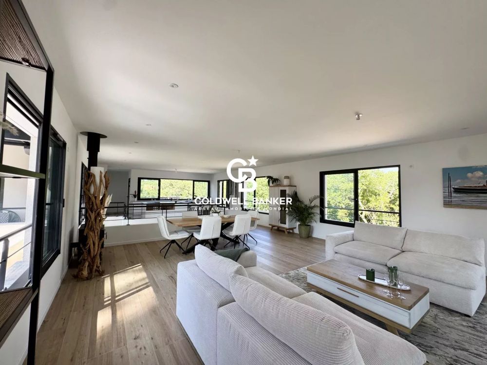Villa neuve à vendre à Arcachon - prestations haut de gamme et piscine