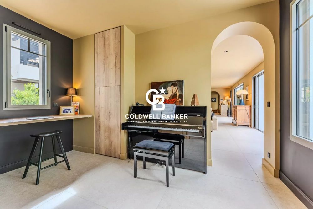 Luxueuse villa neuve aux prestations exceptionnelles à Arcachon