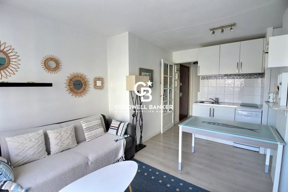 Appartement à vendre à Arcachon – T2 traversant avec balcon, cave et parking en centre-ville