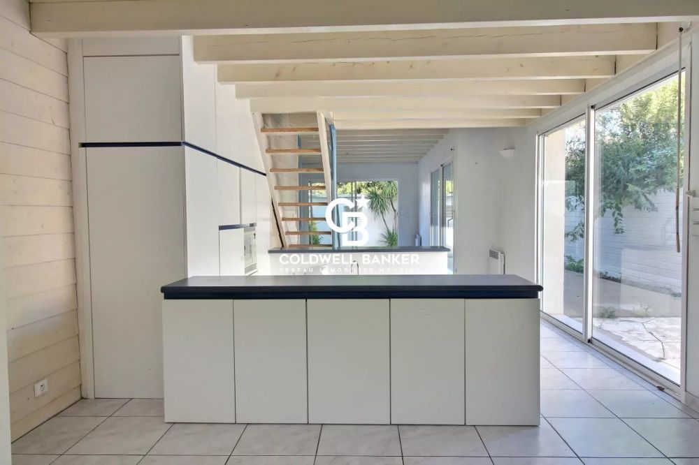 Maison à vendre à Arcachon – à rénover, proche plage Pereire, 3 chambres et annexe