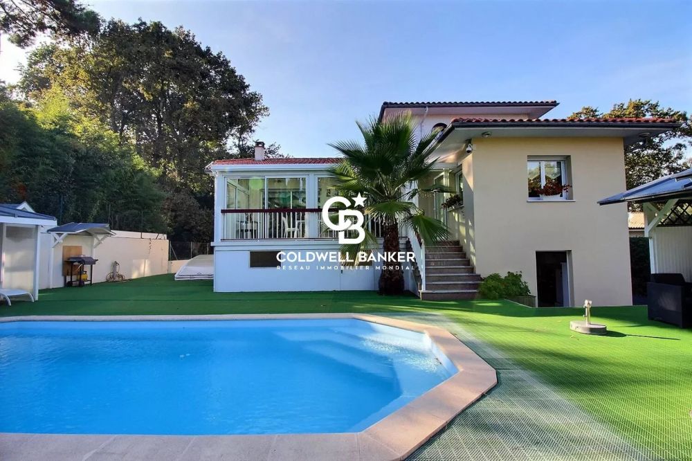 Villa contemporaine proche plages à vendre Pyla sur Mer