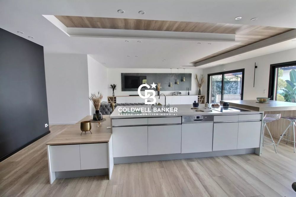 Belle maison neuve avec piscine à vendre Parentis-en-Born 