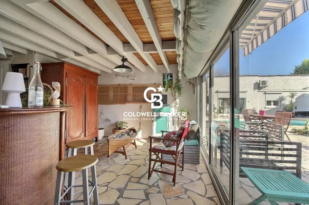 Maison années 60 avec dépendances et piscine à vendre Andernos-les-Bains Le Betey