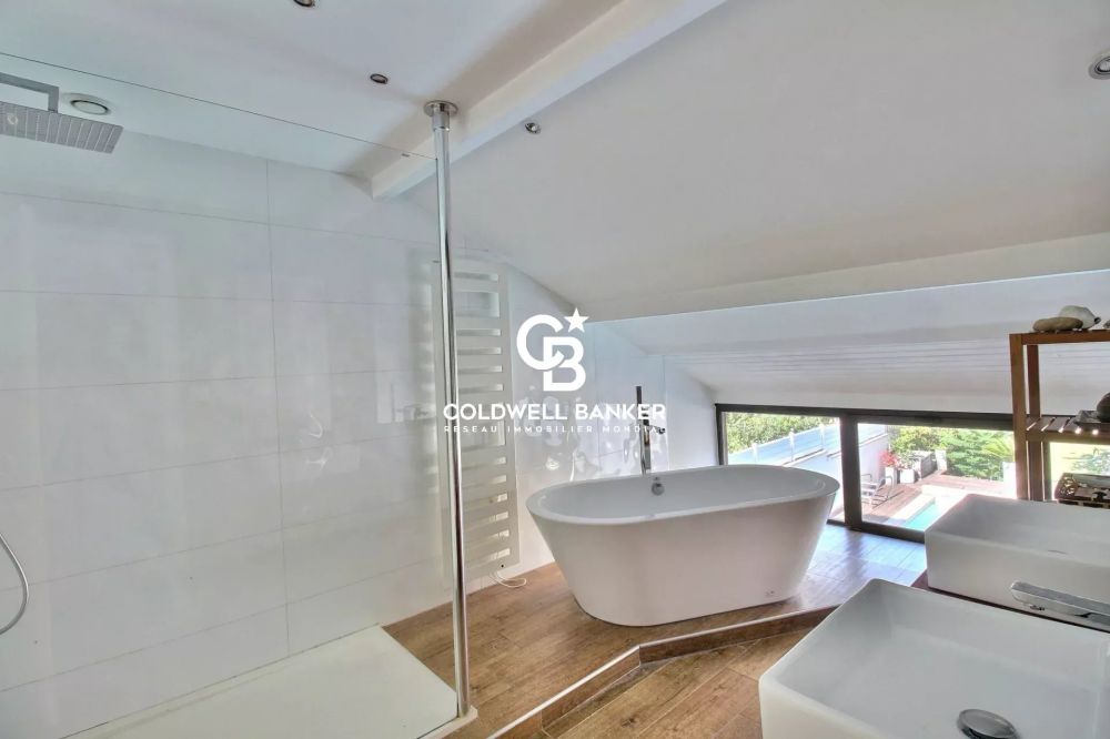 Maison à vendre à Bordeaux Chartrons - 5 chambres avec jardin, piscine et garage