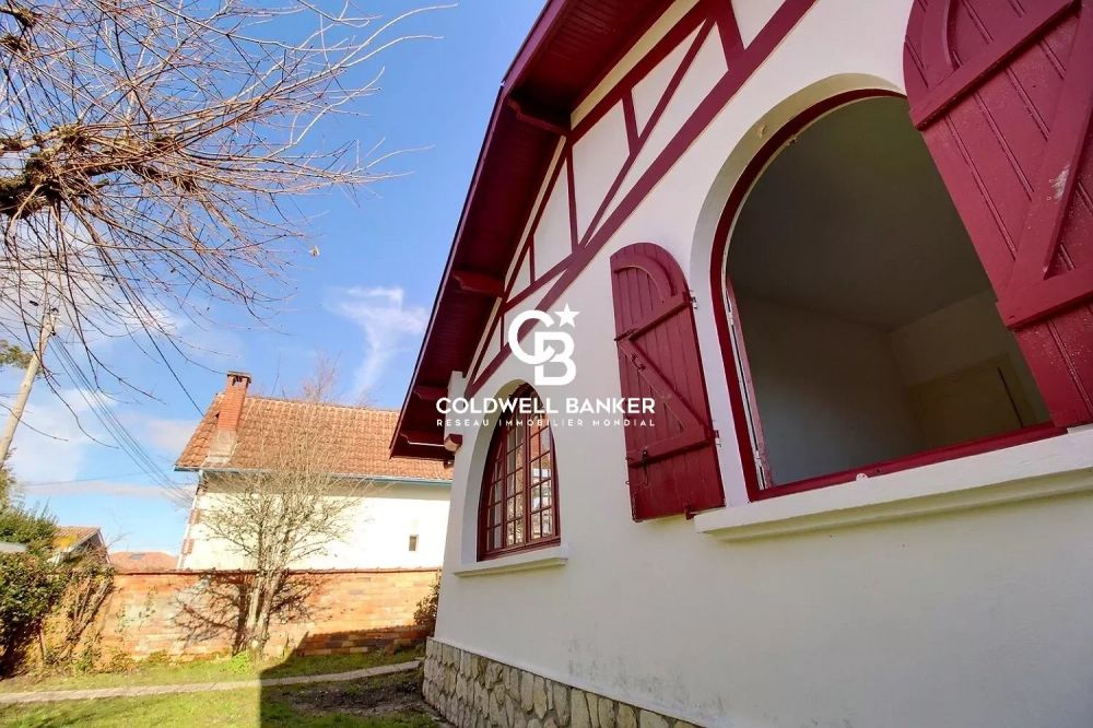 Maison basco-landaise à rénover au cœur d'Andernos