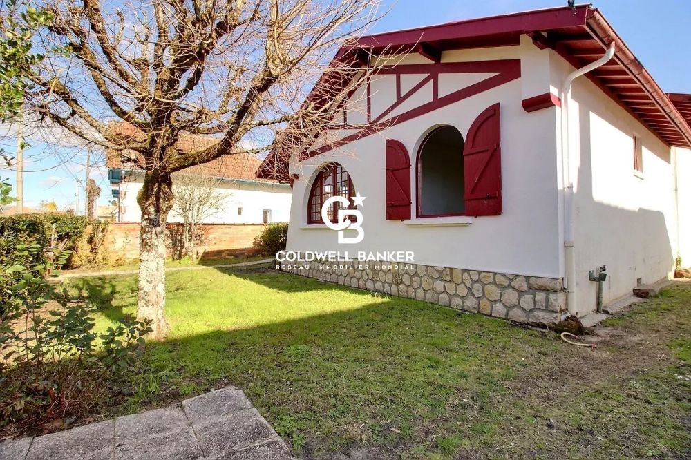 Maison basco-landaise à rénover au cœur d'Andernos