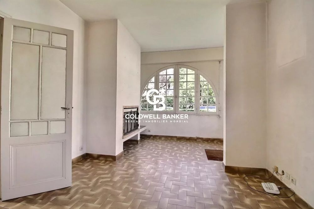 Maison basco-landaise à rénover au cœur d'Andernos