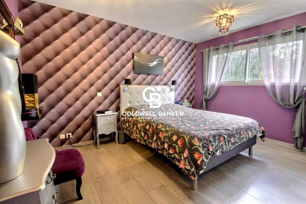 Spacieuse villa avec piscine et grand terrain à vendre Audenge