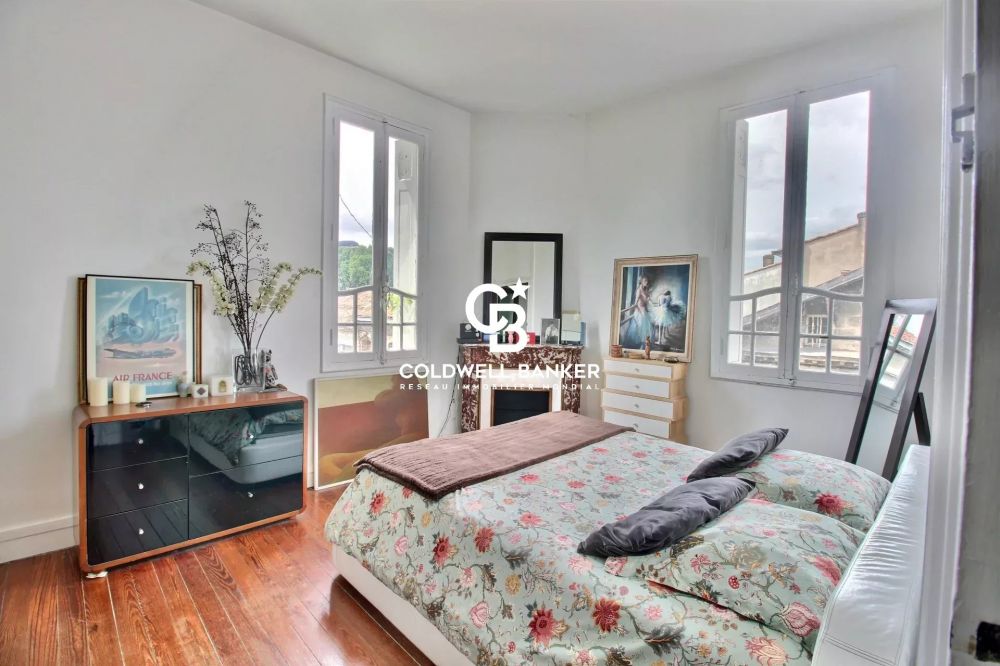 Maison à vendre à Bordeaux Nansouty : grand jardin, garage, usage multiple