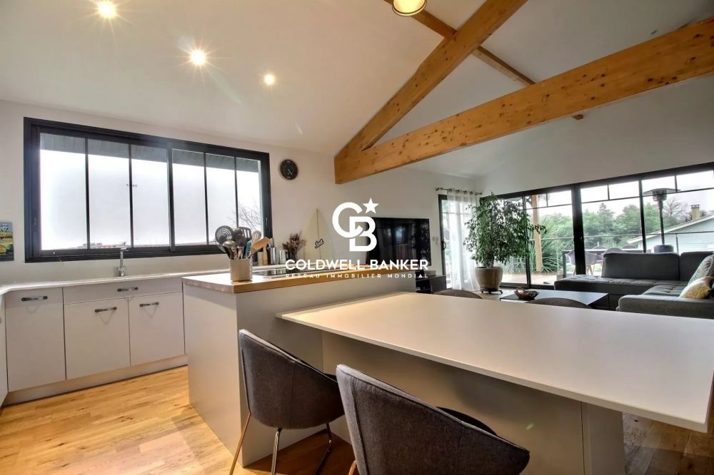 Villa typique du littoral avec piscine et garage Gujan-mestras