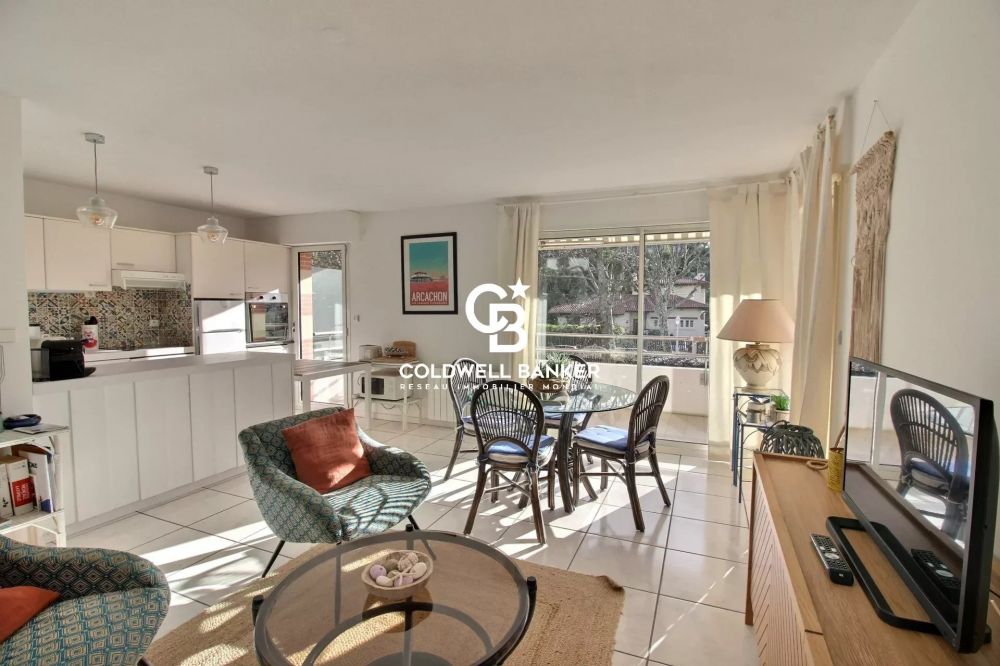 Appartement lumineux T3 avec balcon Arcachon Ville de Printemps
