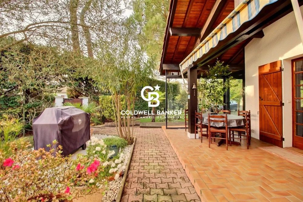 Belle maison landaise à quelques pas des plages et de la piste cyclable Arès