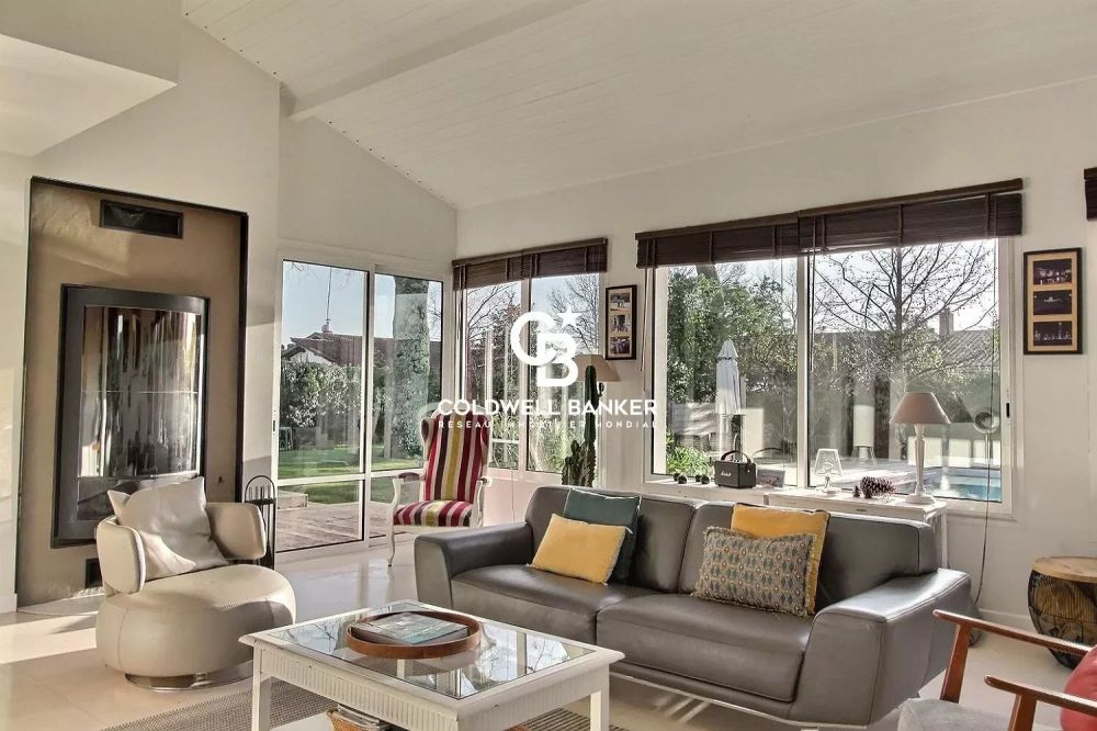 Maison d'architecte avec piscine et grand terrain - Andernos Broustic