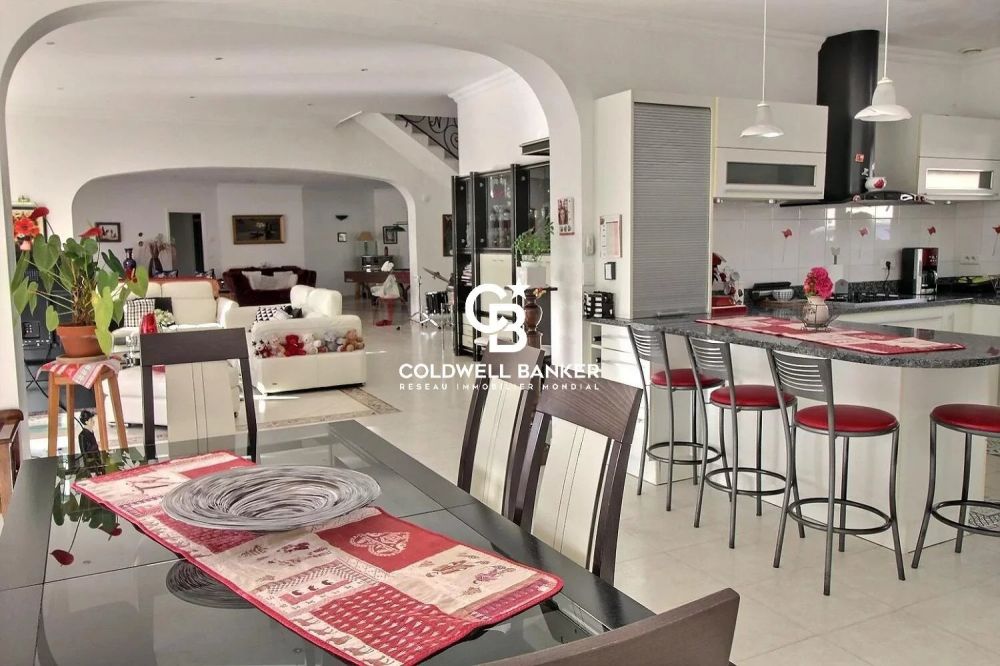 Propriété d'exception avec étang privatif à 30 minutes d'Arcachon