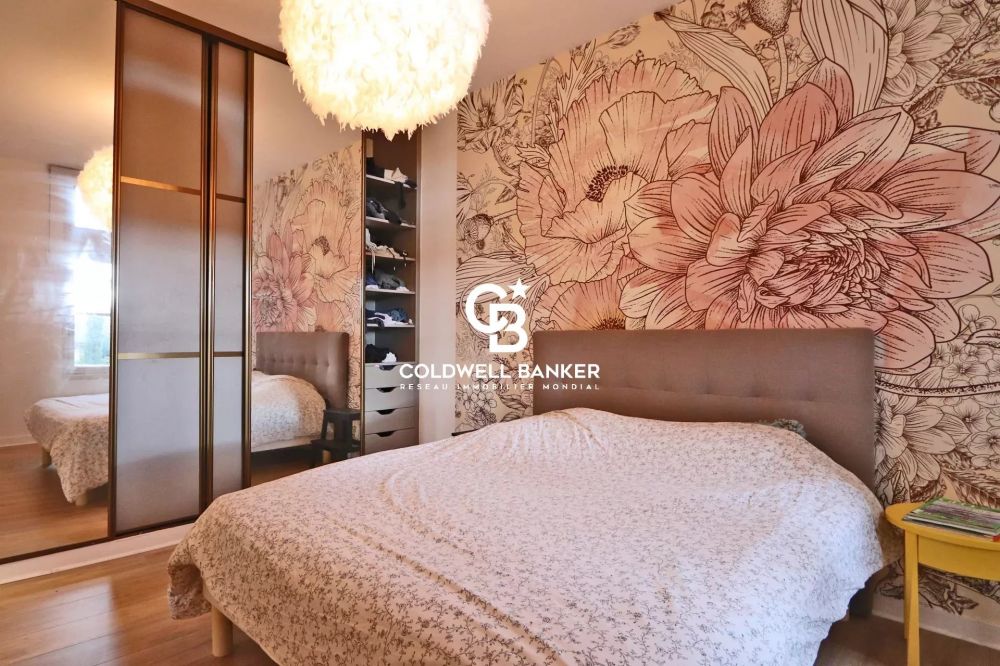 Maison à vendre à Bergerac hypercentre - avec jardin, piscine et potentiel locatif