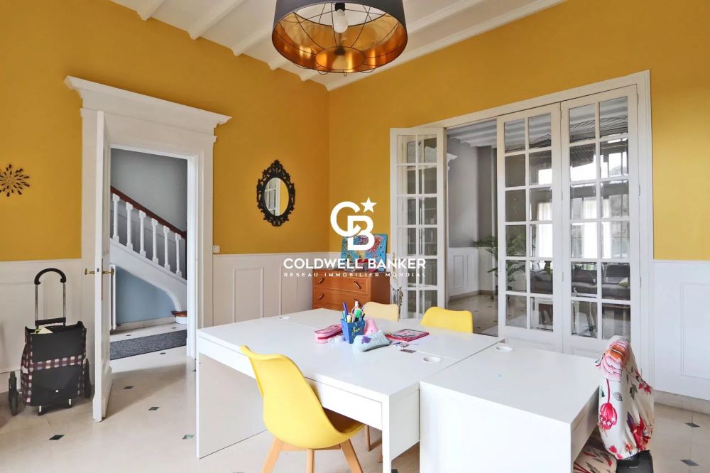 Maison à vendre à Bergerac hypercentre - avec jardin, piscine et potentiel locatif