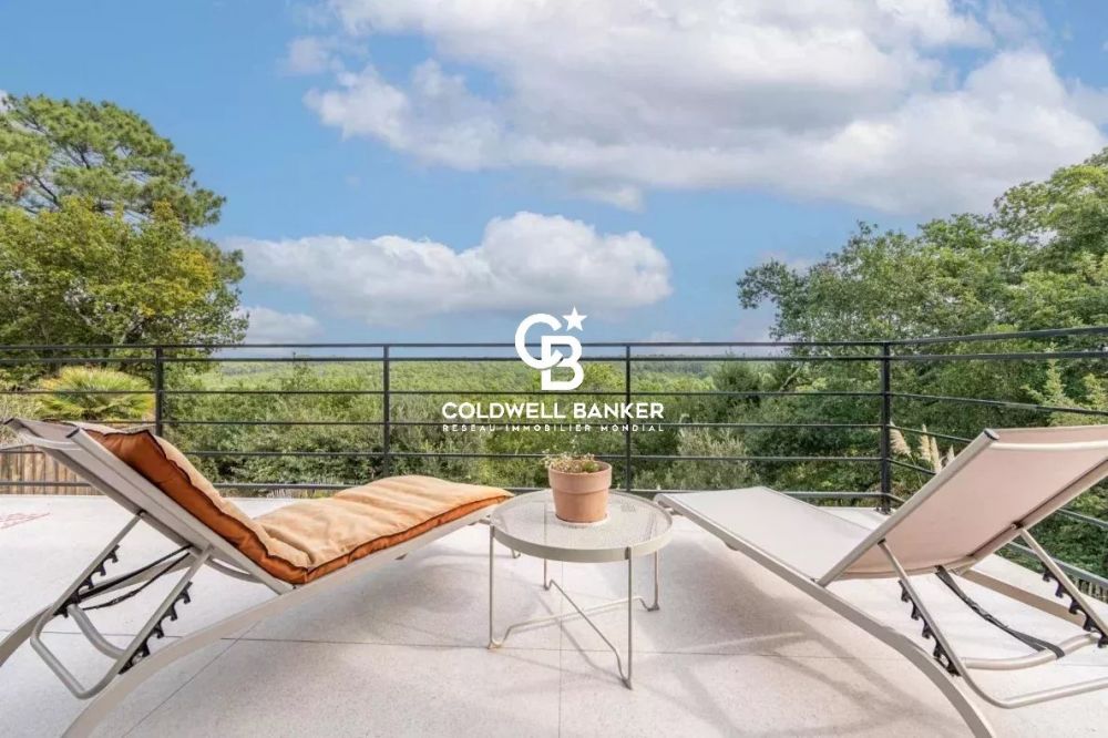 Maison à vendre à Pyla-sur-Mer – vue panoramique sur la canopée, 5 chambres et finitions haut de gamme