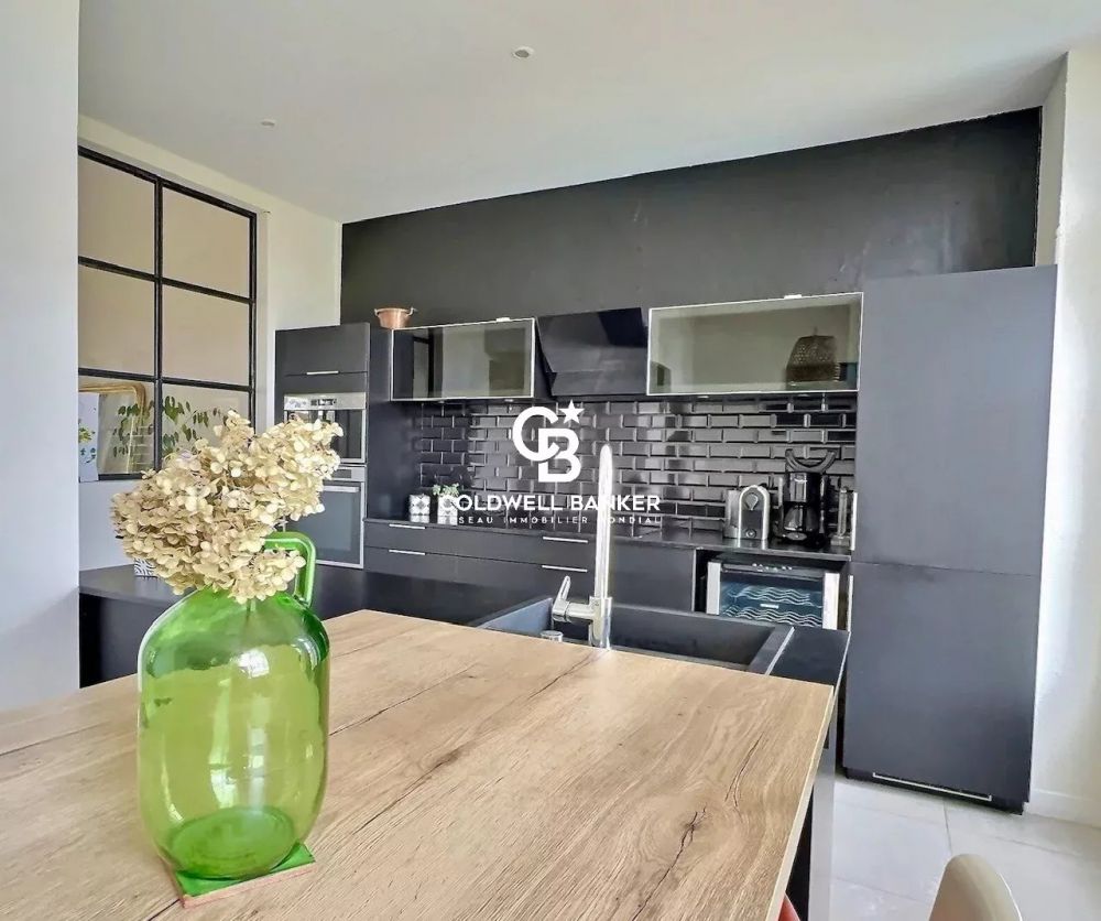 Maison à vendre à Le Bouscat – 4 chambres, piscine, garage, proche tram et commerces