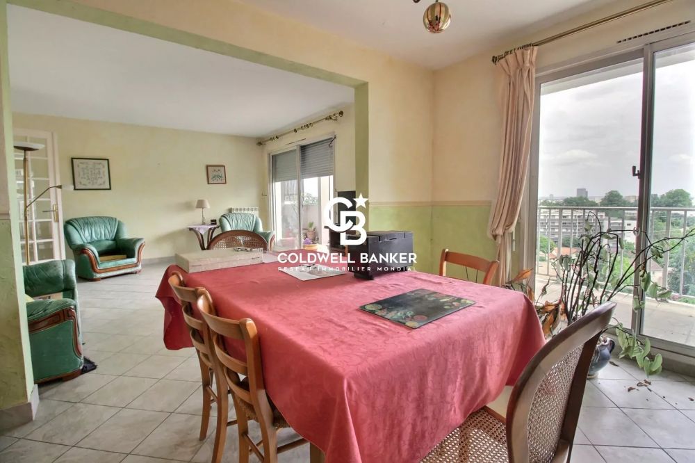 Appartement T3/T4 avec balcons et parking - Bordeaux Caudéran Centre Stéhélin